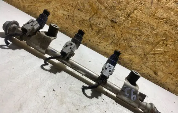 Fuel main line pipe