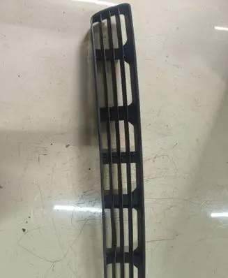 Audi A4 S4 B5 8D Front bumper lower grill 8D0807683