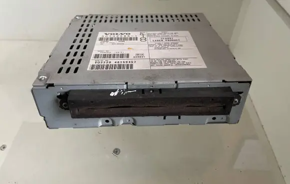 Volvo V50 CD/DVD changer 307325861 46159457