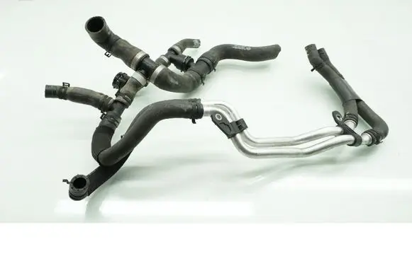 Audi A4 S4 B9 8W Engine coolant pipe/hose 8W0121400B