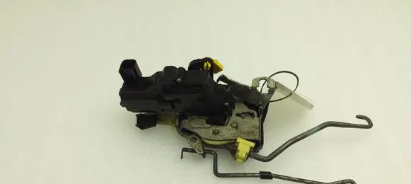 Ford Mustang V Front door lock 1Y6D05