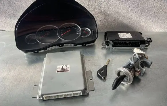 Subaru Legacy Engine ECU kit and lock set 22611AM130 6Z01 A18000R6M