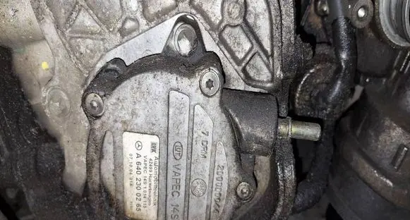 Mercedes-Benz A W169 Vacuum pump A6402300265