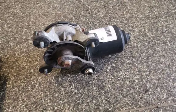 Mitsubishi Galant Wiper motor