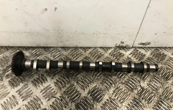 BMW 3 E90 E91 Camshaft 
