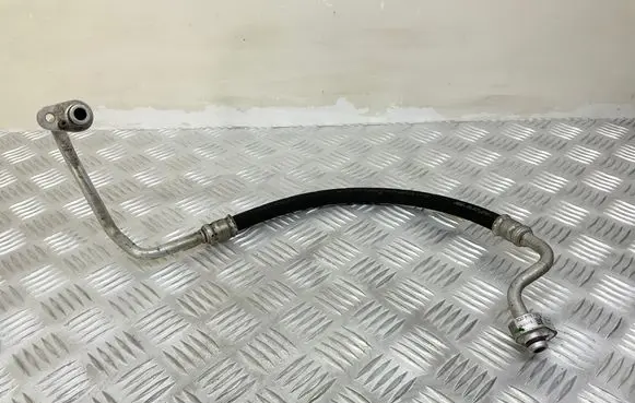 Volkswagen PASSAT B8 Air conditioning (A/C) pipe/hose 3Q0816721A