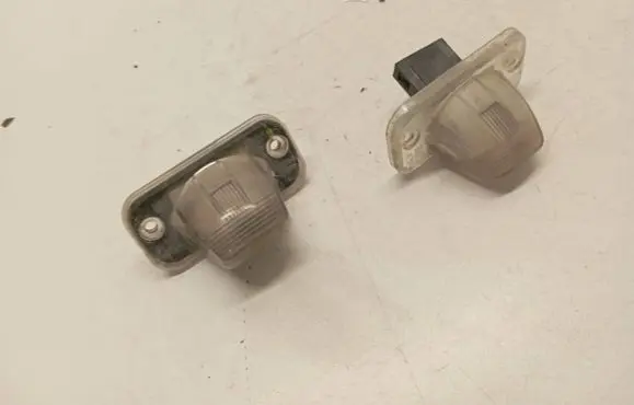 Volkswagen Transporter - Caravelle T4 Number plate light