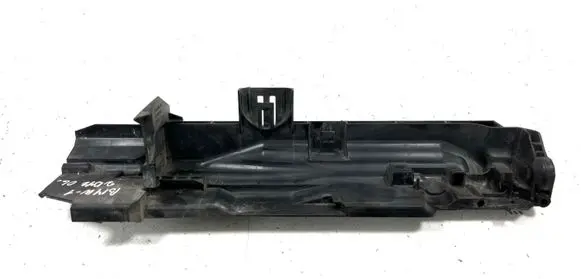 Radiator mount bracket