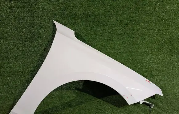 Opel Astra L Fender 