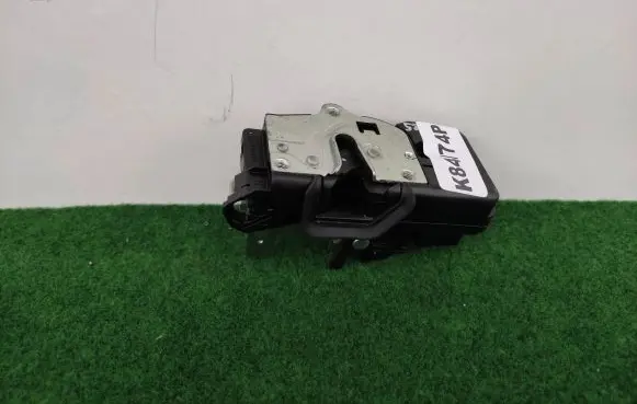 Opel Karl Rear door lock A081876
