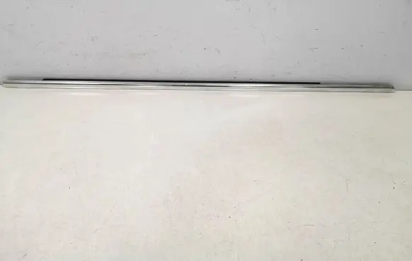 Front door glass trim molding