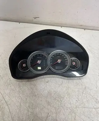 Subaru Outback Speedometer (instrument cluster) 0257015