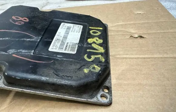 Mercedes-Benz C W203 Engine control unit/module A2711536179 S46004000