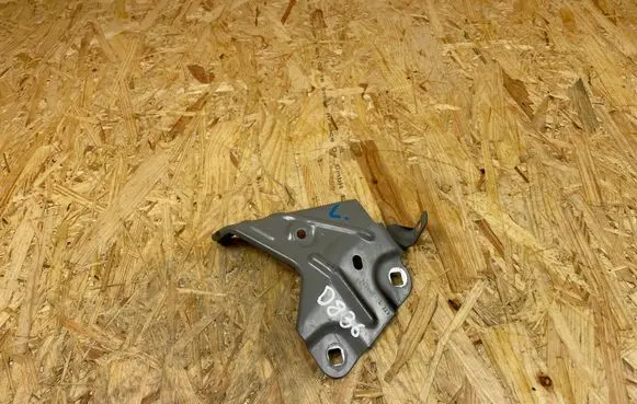 BMW X2 F39 Fender mounting bracket 7431005