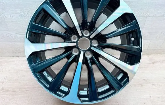 Toyota Highlander XU70 R20 alloy rim BNU83