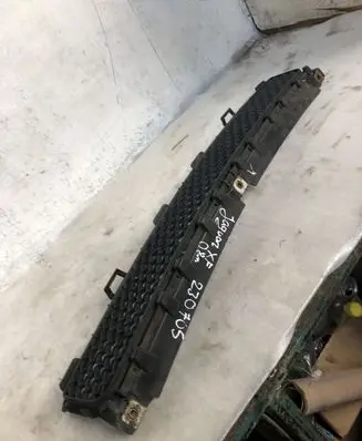 Jaguar XF X250 Front bumper upper radiator grill 8X2317K945