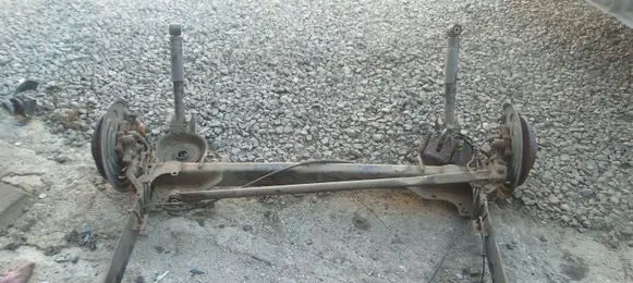 Renault Trafic III (X82) Rear axle beam 