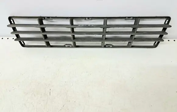 Volvo V50 Front bumper lower grill