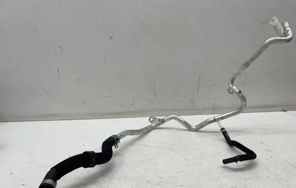 Mercedes-Benz CLA C118 X118 Engine coolant pipe/hose A2475066100 A2478306300