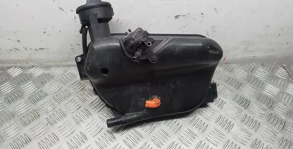 Porsche 911 991 Coolant expansion tank/reservoir 991106057
