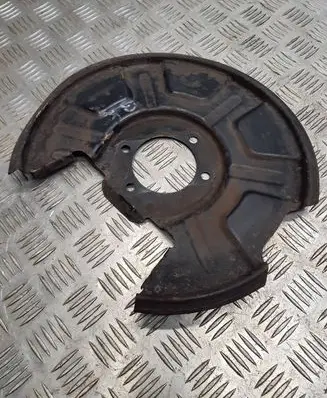 Hyundai i40 Front brake disc dust cover plate 