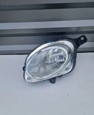 Fiat 500L Front fog light