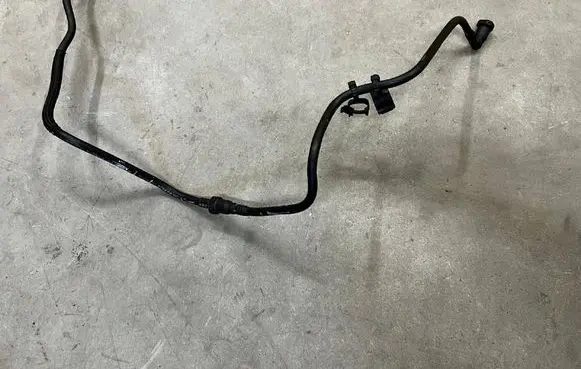 Land Rover Discovery 5 Fuel line pipe HPLA9P923AC HPLA9P924AD