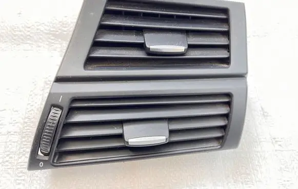 BMW X5 E70 Dashboard side air vent grill/cover trim 7161804