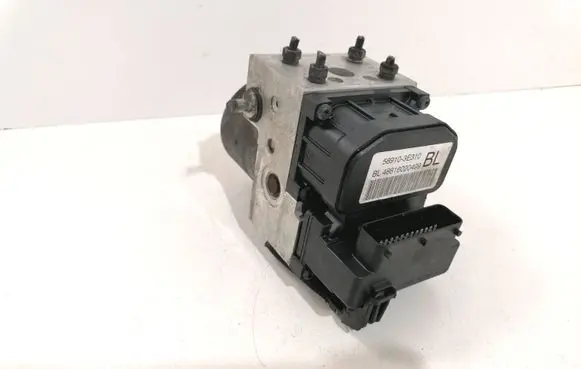 KIA Sorento ABS Pump 0273004660 589103E310