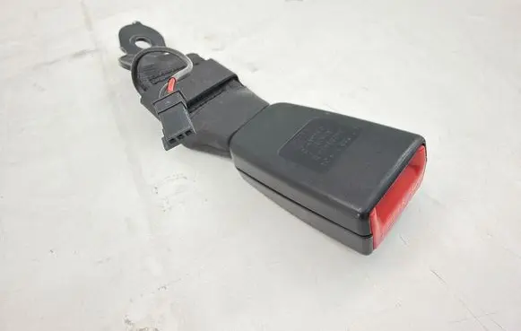 BMW 5 F10 F11 Middle seatbelt buckle (rear) 7243275 B050911 34088414