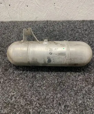 BMW 7 G11 G12 Vacuum air tank 6861937