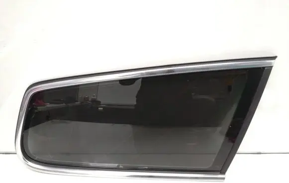 Volkswagen PASSAT B7 Rear side window 3af845298 43r000261 43r-000261