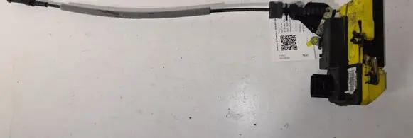 Volvo S60 Front door lock 30699749