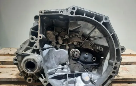 Peugeot 208 Automatic gearbox 9682563580 013981000040 3932035000