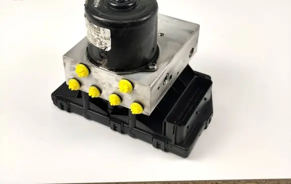 Mercedes-Benz C W203 ABS Pump A0044310512 A2035451632 10020402904