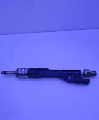 BMW X5 F15 Fuel injector 13647639994 10213541