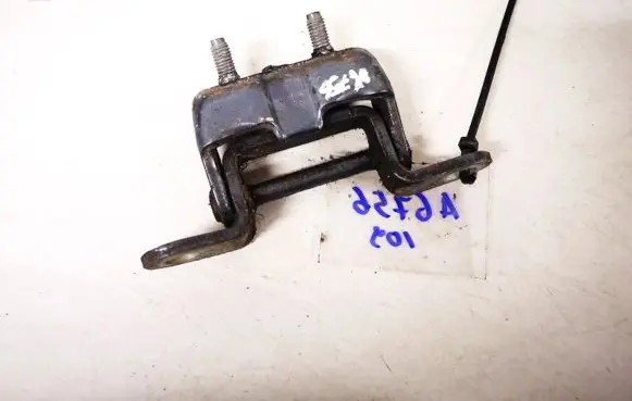 Nissan Primera Tailgate/trunk/boot hinge