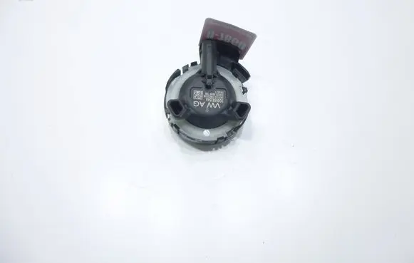 Volkswagen PASSAT B8 Airbag deployment crash/impact sensor 3Q0959354A 280221 2502210629