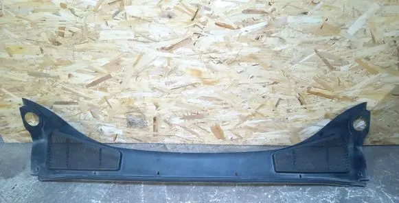 Ford Focus Wiper trim BM51A02216AE