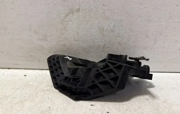BMW X6 F16 Headlight/headlamp mounting bracket 6002TM0168