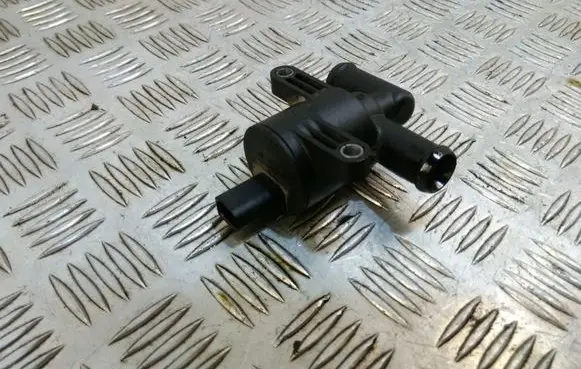 Volkswagen Golf VII Electric auxiliary coolant/water pump 4H0121671D