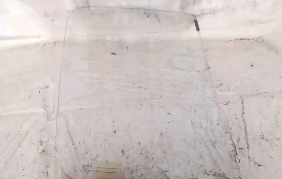 Fiat Ducato Front door window glass four-door