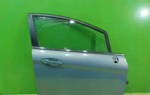 Ford Fiesta Front door PRZOD PRAWE