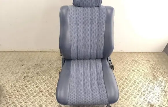 Mercedes-Benz W123 Front passenger seat 