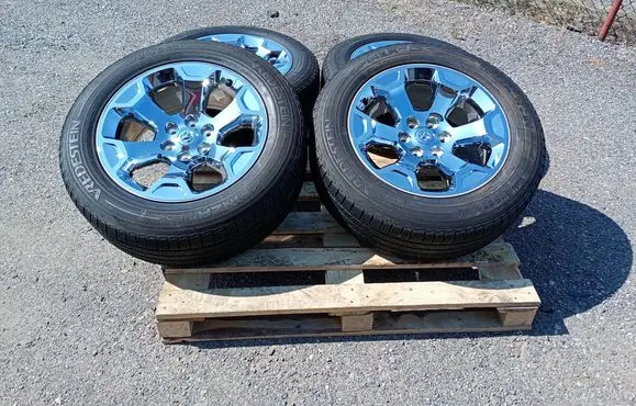 Dodge RAM R20 alloy rim 5YD56TRMAA