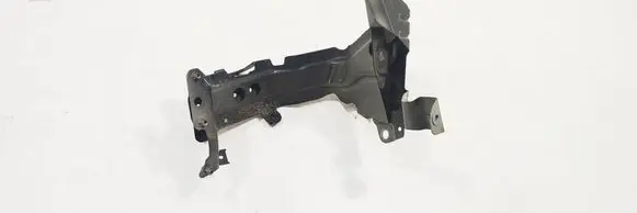 Audi Q8 Fender mounting bracket 4M8821137
