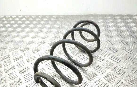 Mercedes-Benz A W176 Rear coil spring