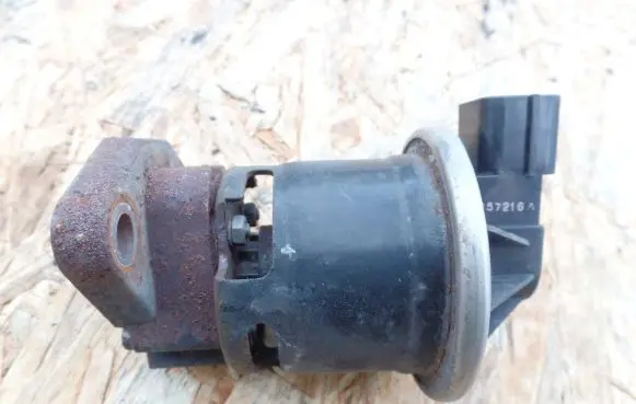 Honda FR-V EGR valve 390285 13157216A