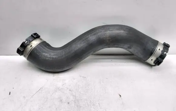 Mercedes-Benz C W204 Intercooler hose/pipe A2045282182