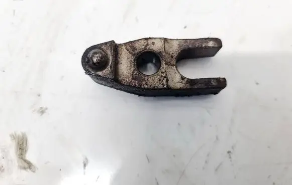 Toyota Auris 150 Fuel Injector clamp holder 